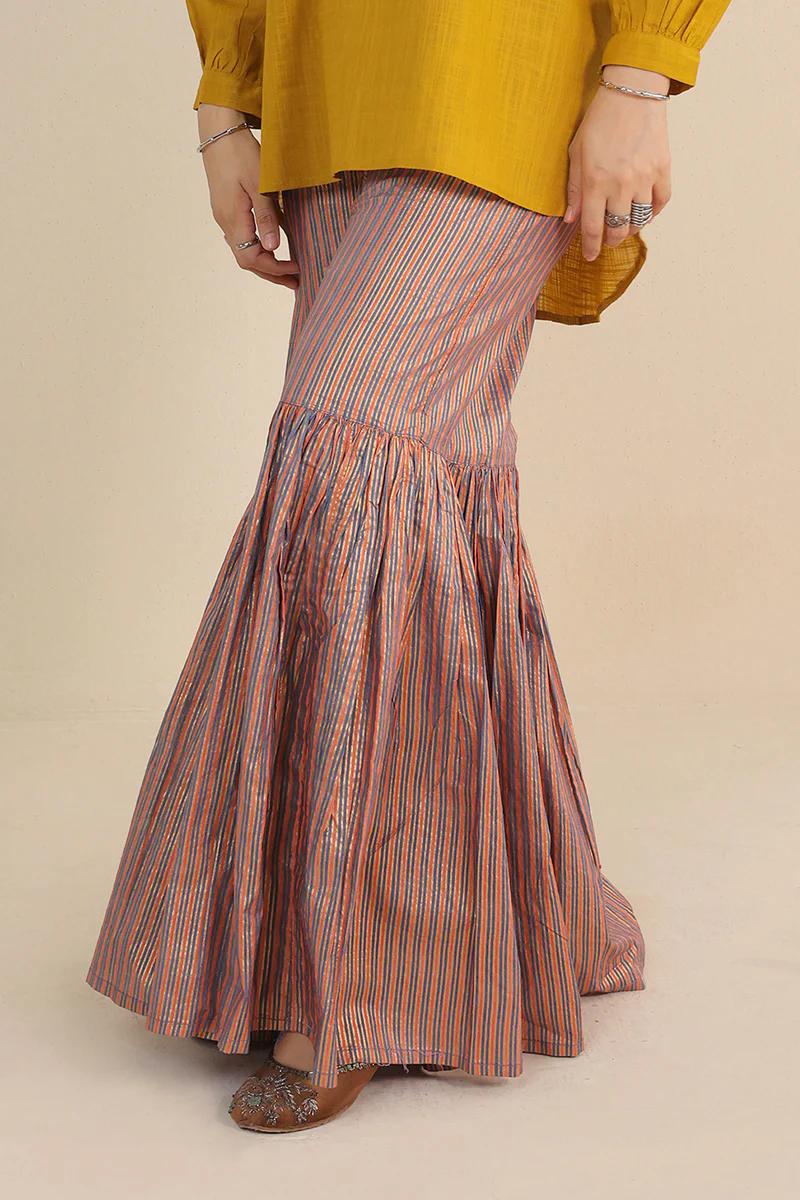 Sunehri Gharara - Image 5