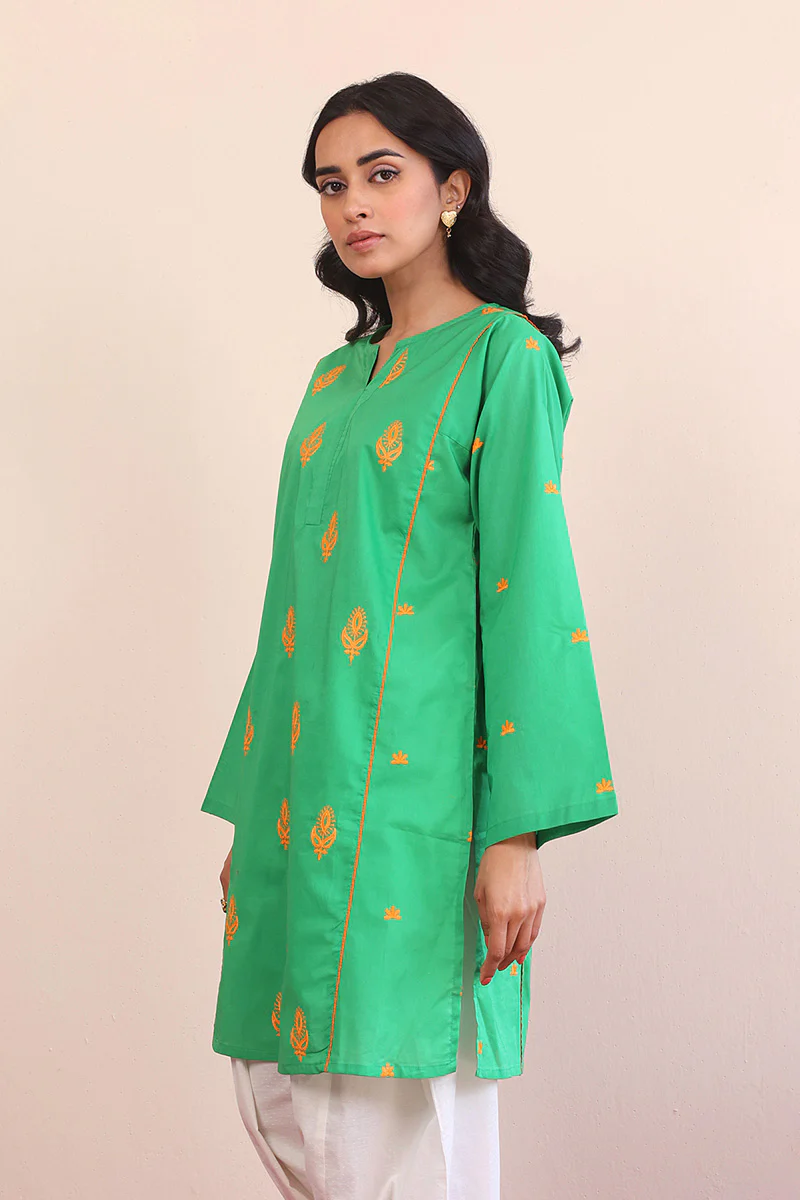Gul Meena Embroidered Kurta - Image 3