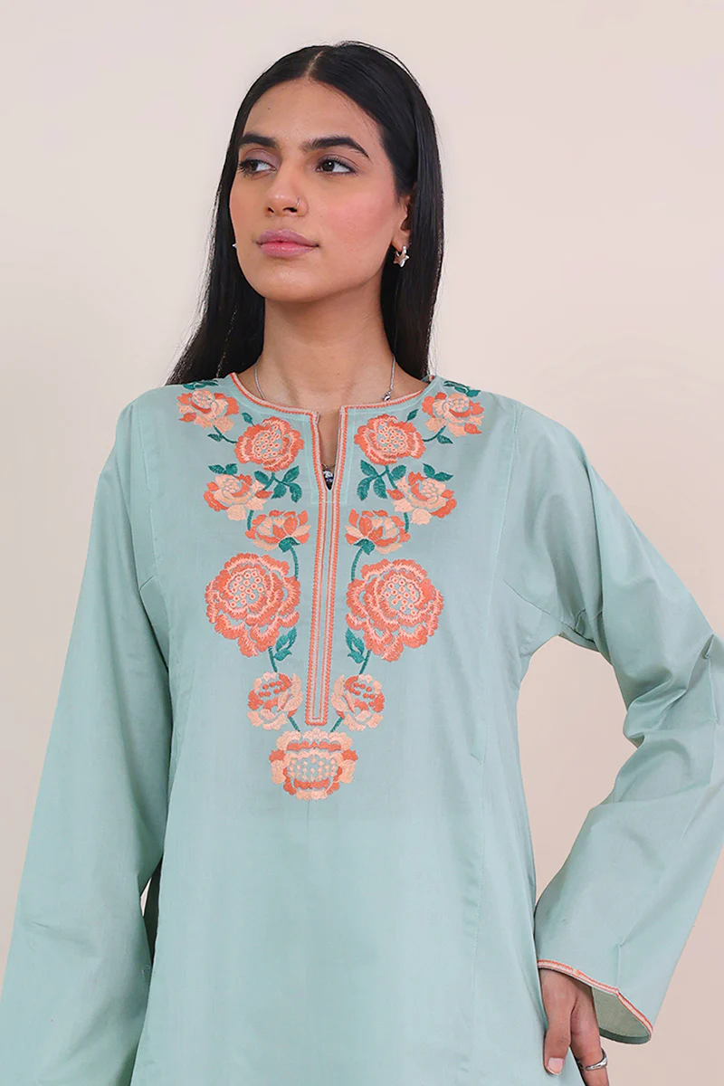 Gul Meena Embroidered Kurta - Image 2