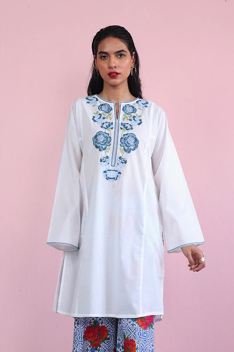 Gul Meena Embroidered Kurta - Image 5