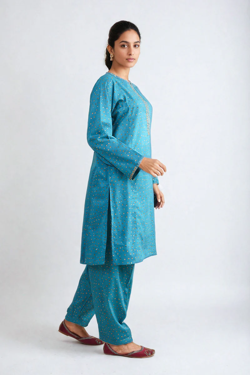 Muqaish 2-Piece - Image 3