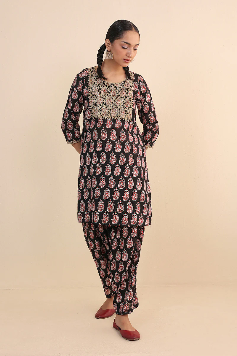 Ajrak Block Embridered Set - Image 2