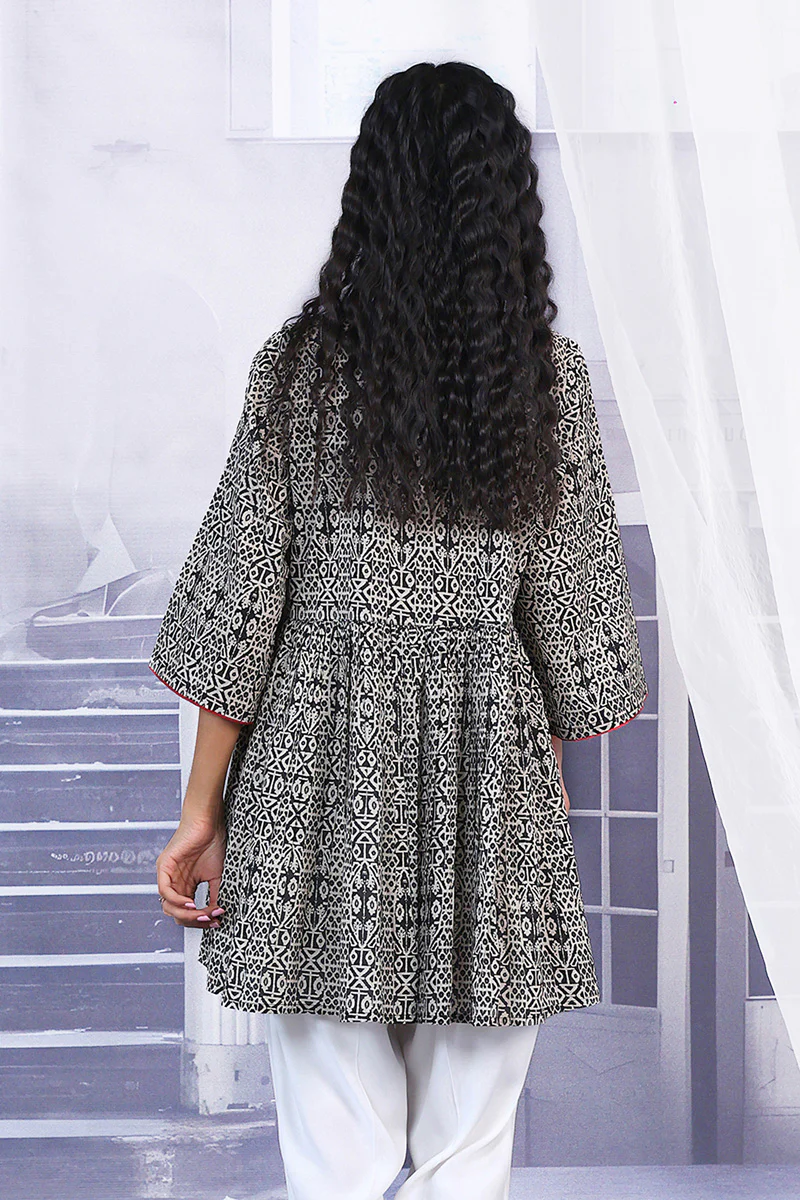 Jamdani Peplum - Image 4