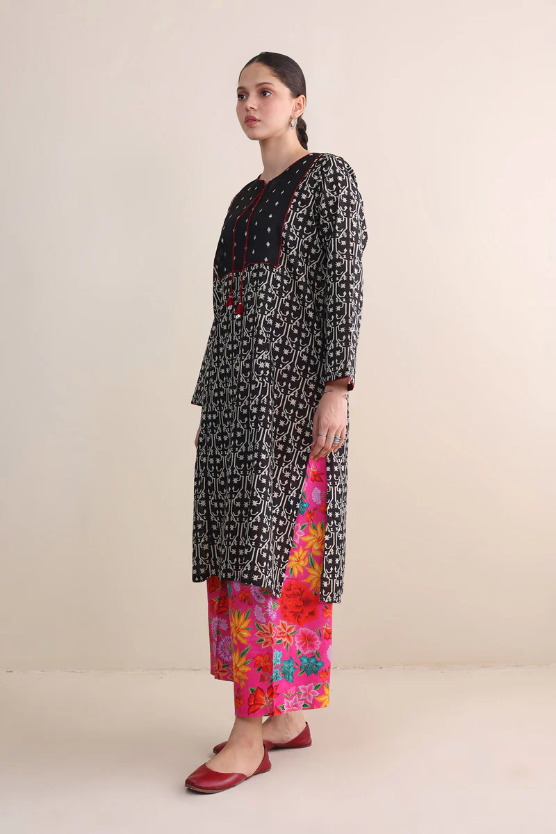 Dhakai Print Blocked Kurta - Image 5