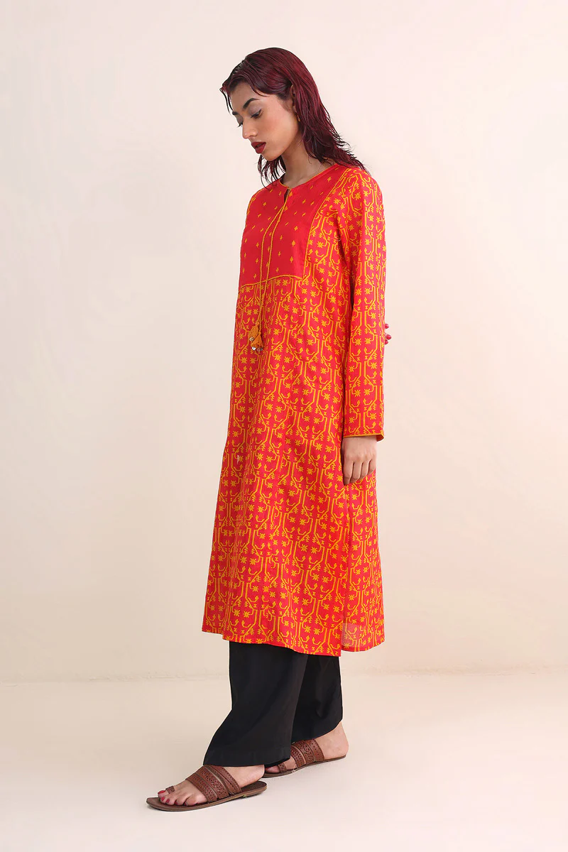 Dhakai Print Blocked Kurta - Image 9