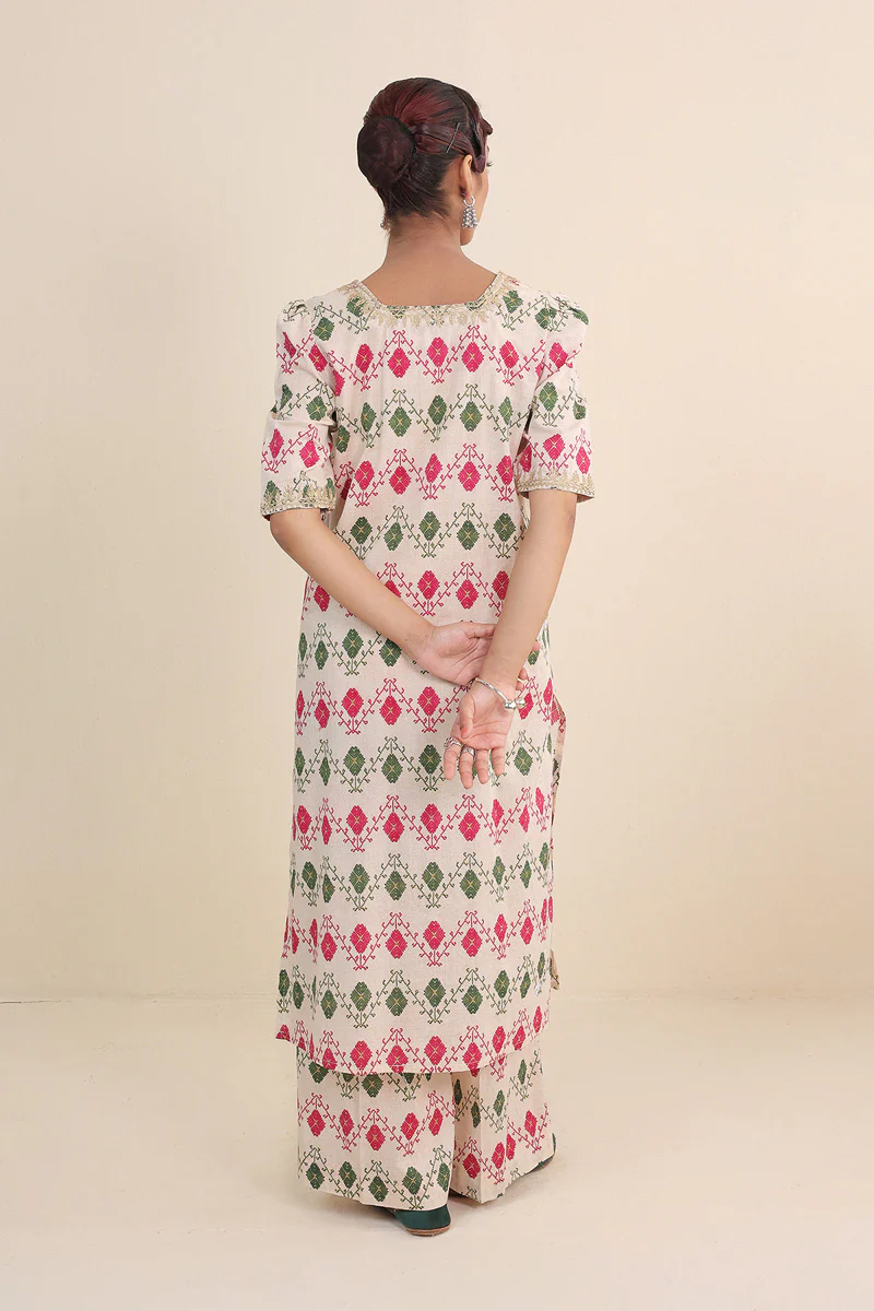 Puff Sleeve Perfection - Image 8