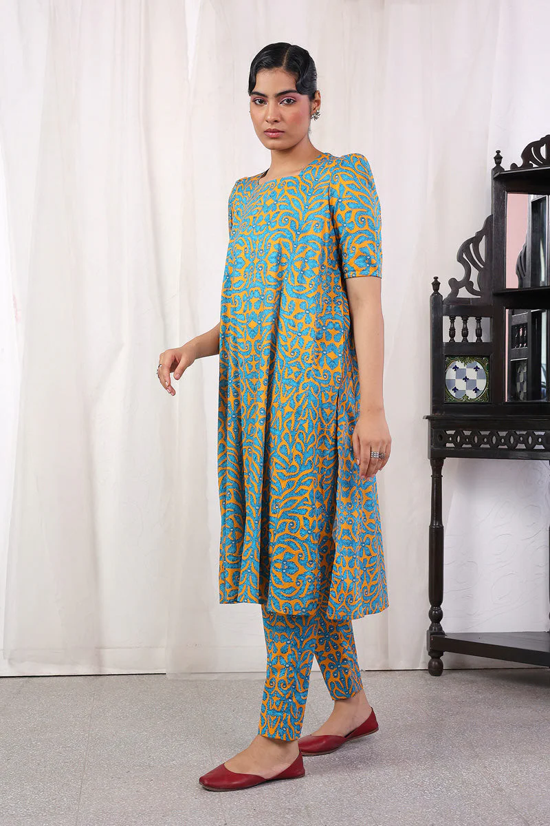 Titlii Matching 2-Piece Suit - Image 11