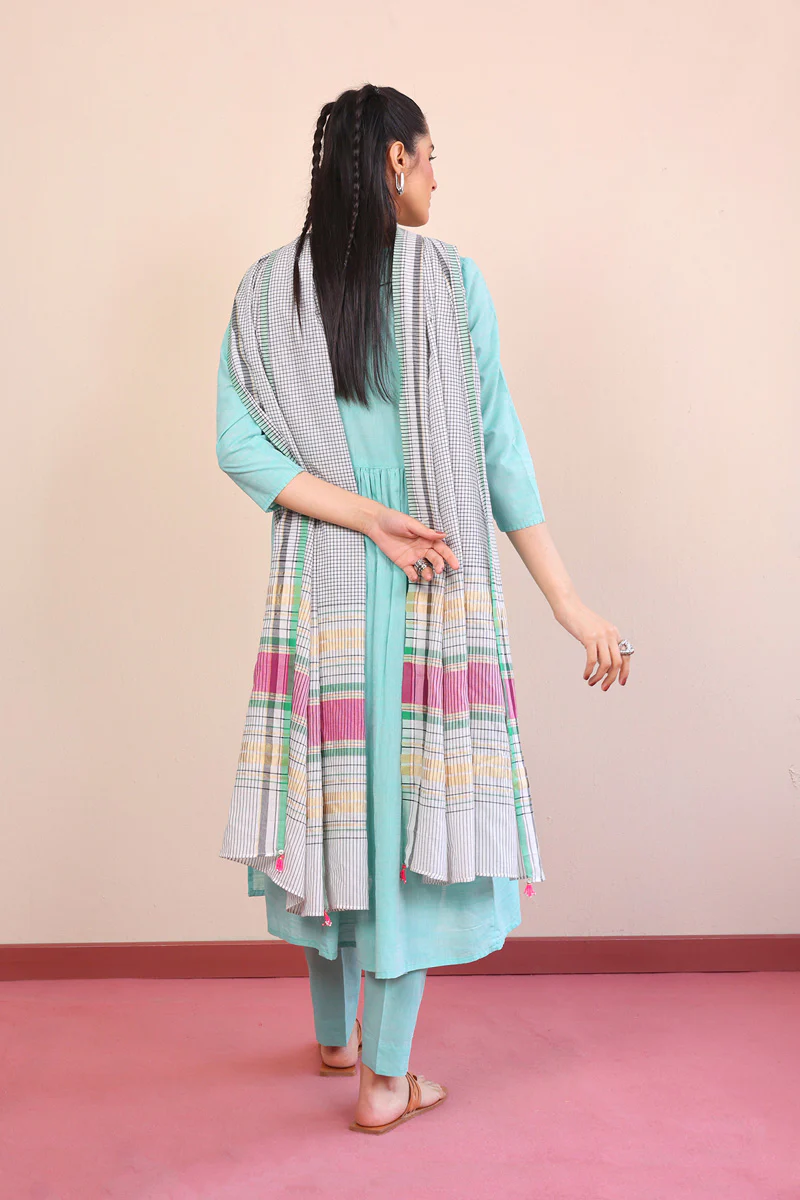 Suit Weavers Tale - Image 4