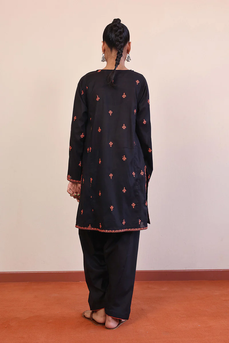 Rangeen Embroidered 2-Piece - Image 4