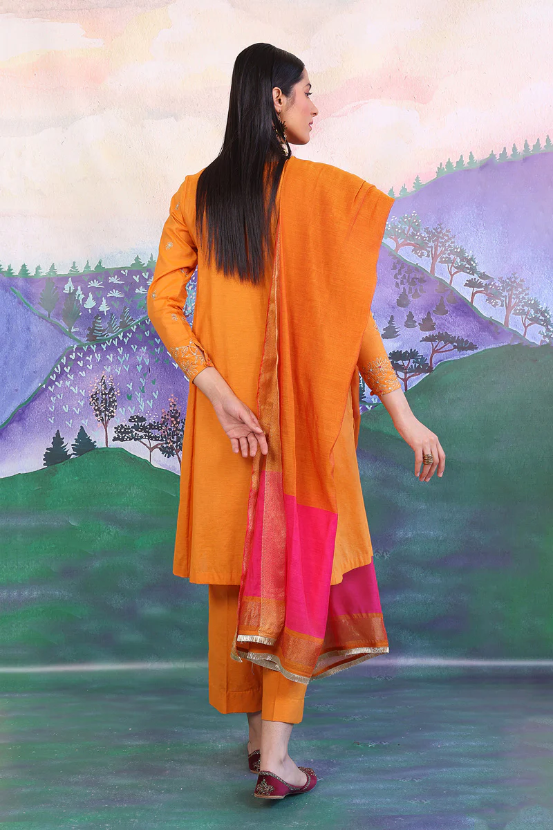 Aik Rang 3-Piece Suit - Image 4