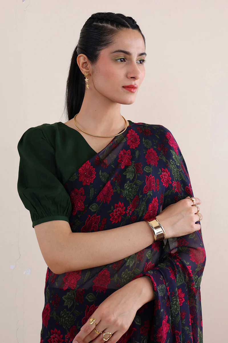 Gulaab Jaal Printed Sari - Image 2