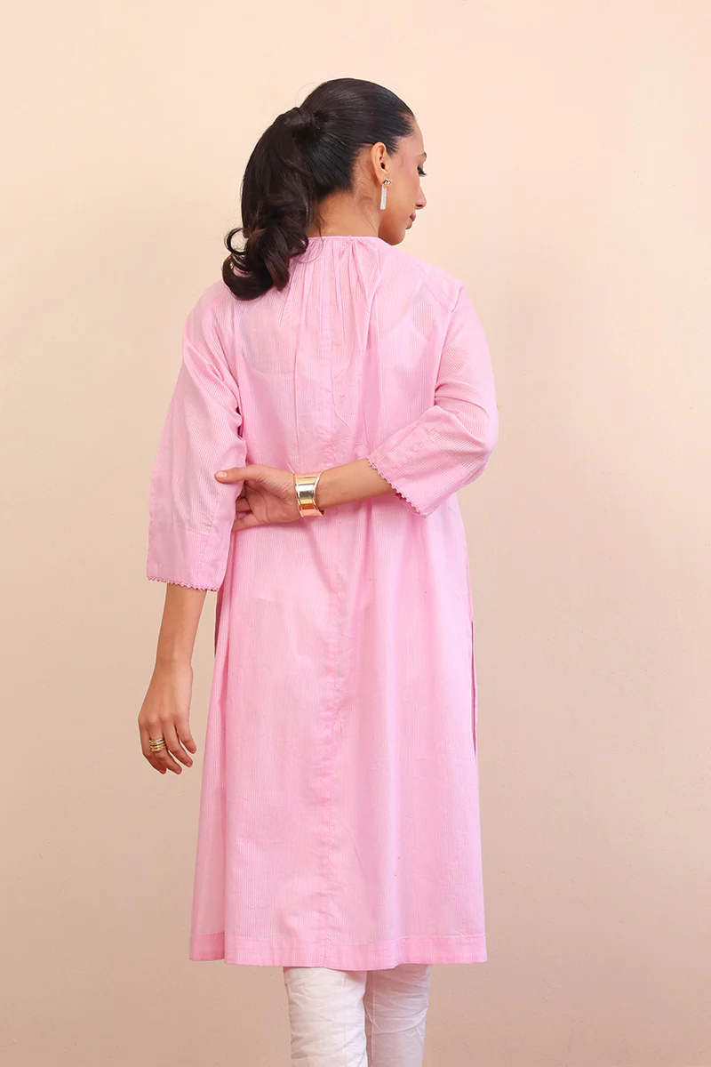 Malmal Crochet Kurta - Image 4