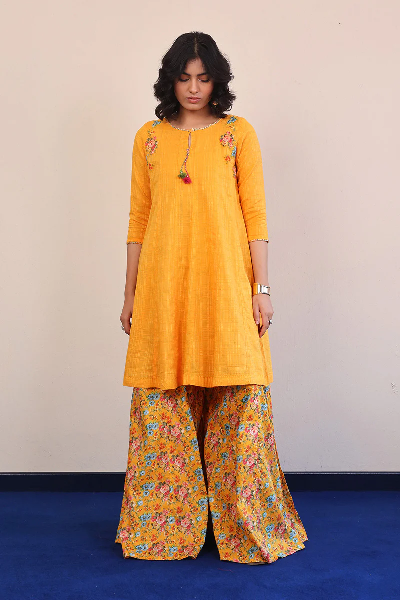 Virsa Applique Set