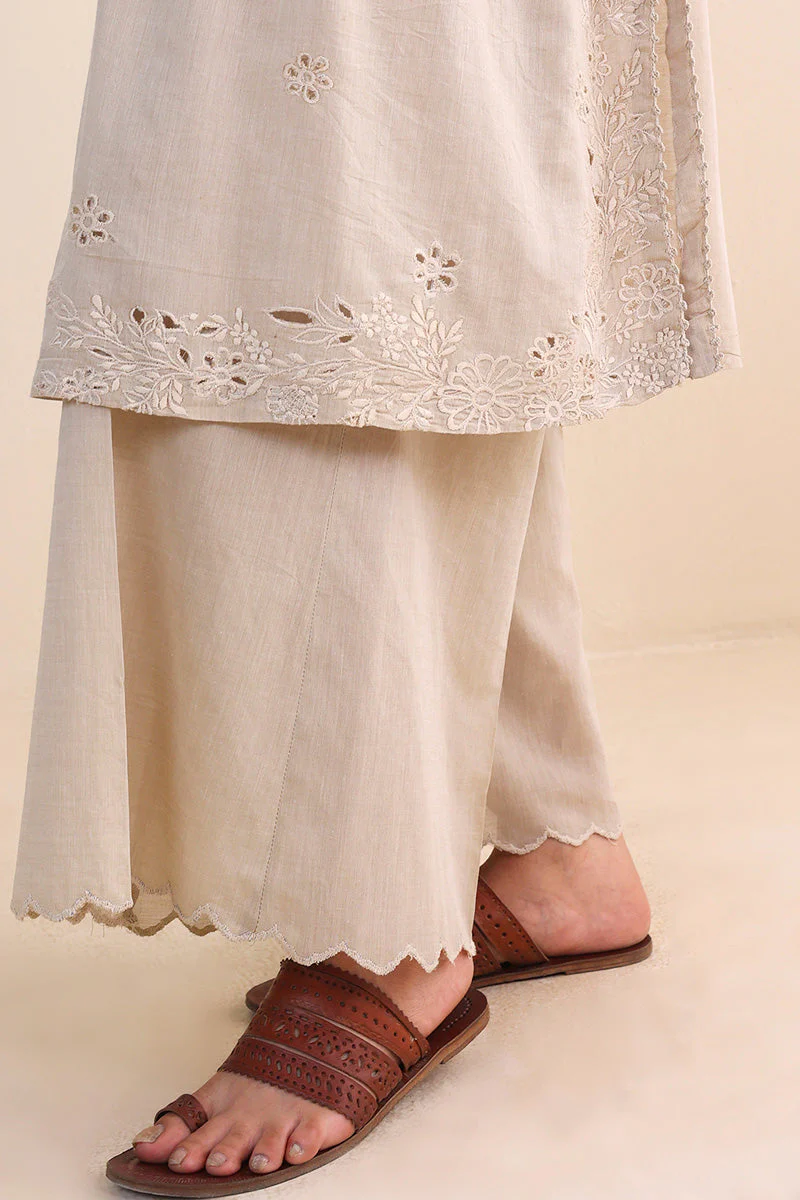 Nailing A Corner 2 Piece Set - Image 8
