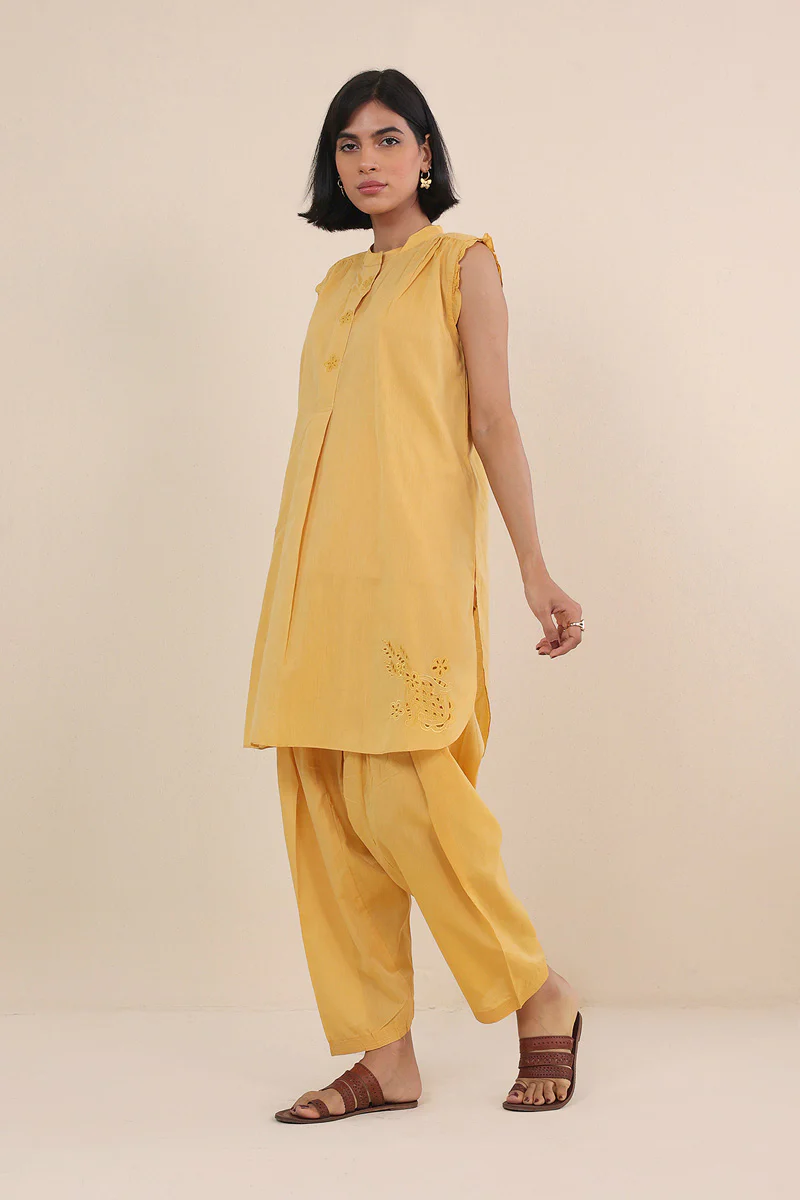 Chic Nailing A Corner 2 Piece - Image 8