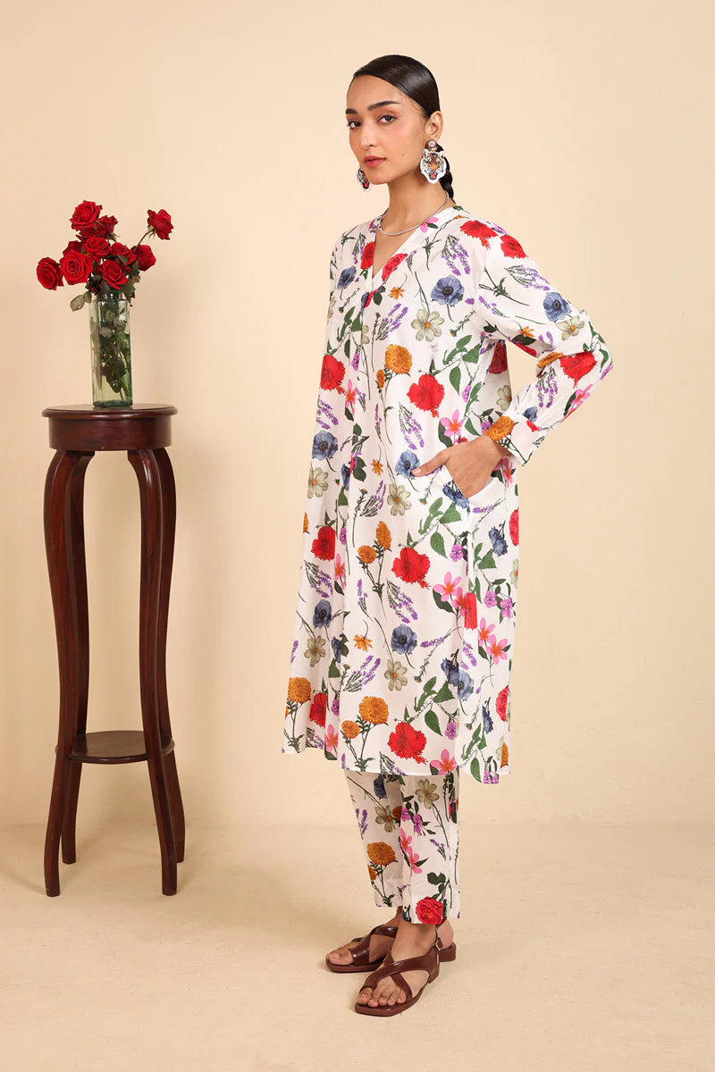 Wild Flower Tapestry Set - Image 18