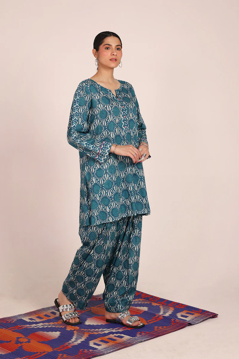 Nandana Strokes Twin Set - Image 5