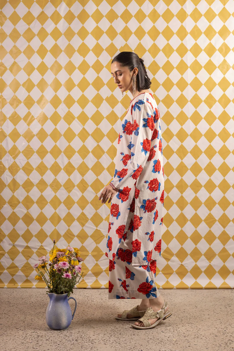 Embroidered Rosa Ensemble - Image 8
