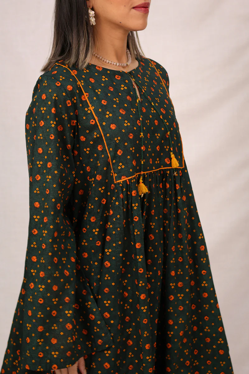 Tasseled Bandhani Bliss Set - Image 6