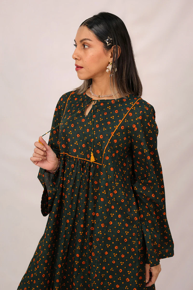 Tasseled Bandhani Bliss Set - Image 8