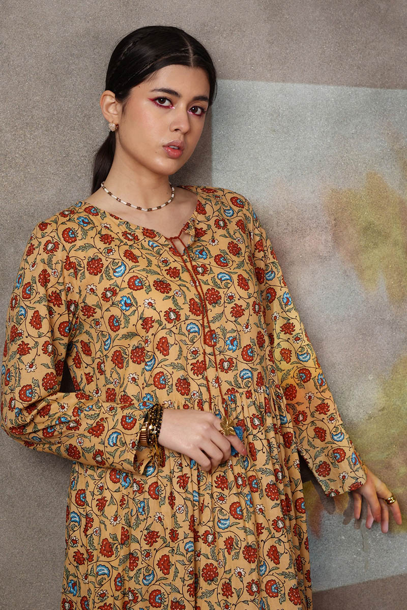 Rang-e-Gulzar Frock - Image 9