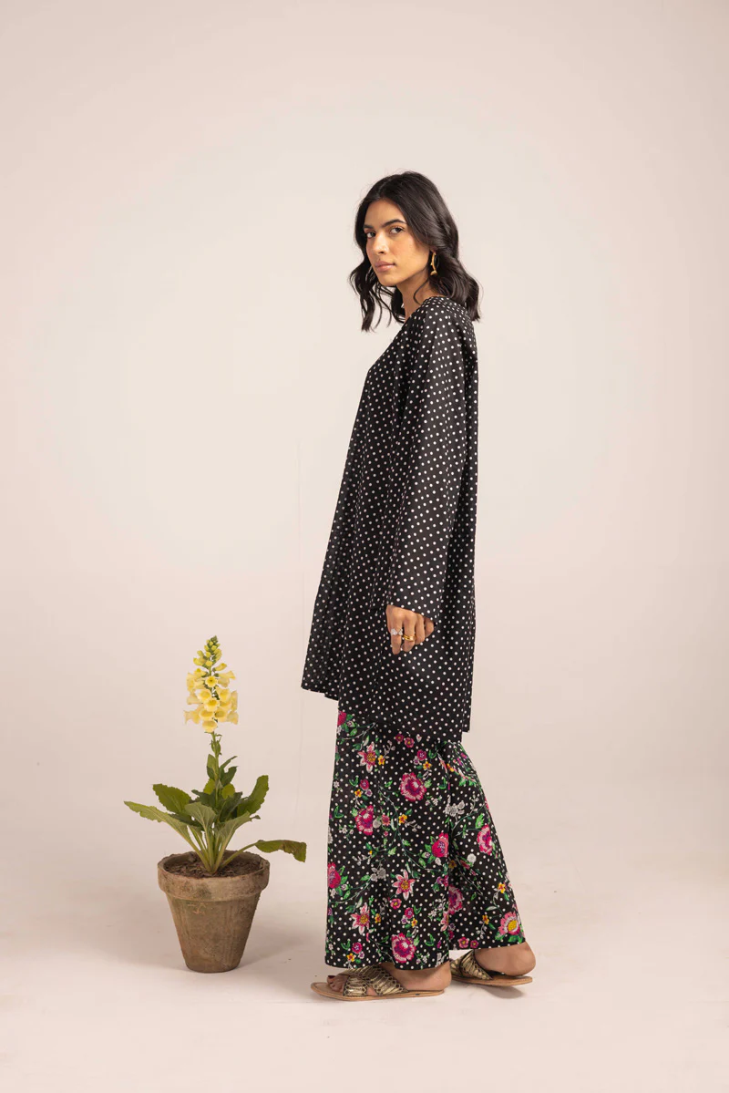 Tasseled Gardenia Ensemble - Image 11