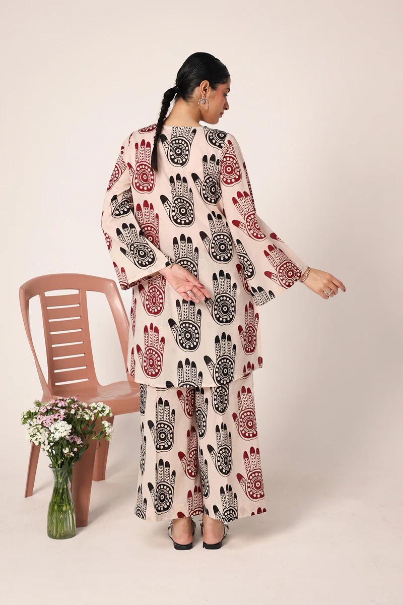 Mehndi Dastaan Suit - Image 5