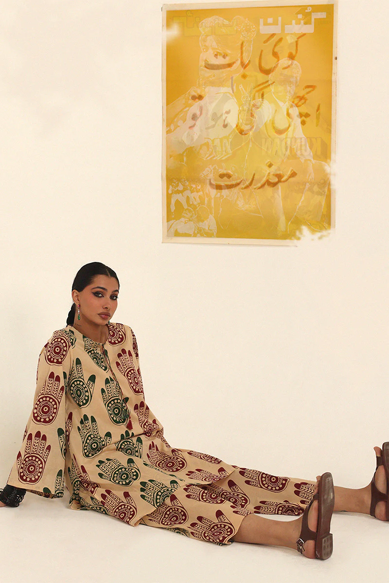 Mehndi Dastaan Suit - Image 6