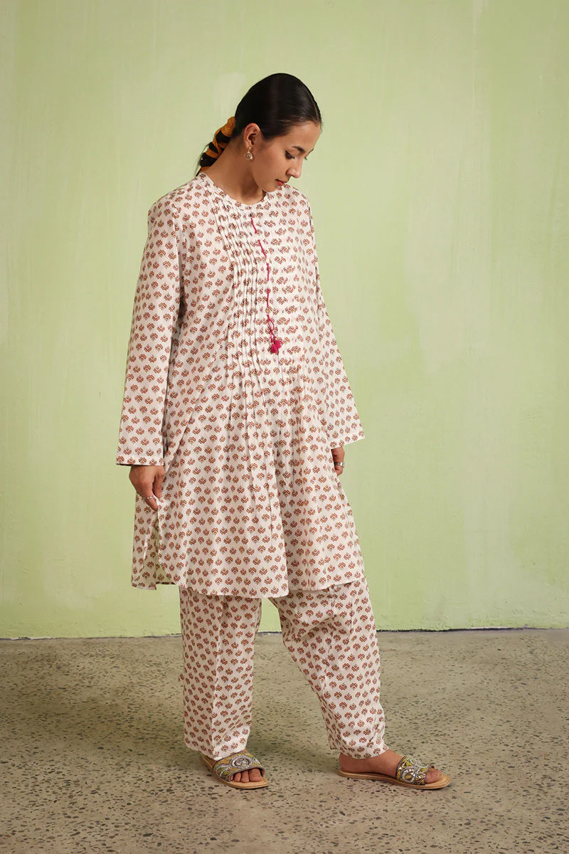 Rang Mahal Pleated Ensemble - Image 12