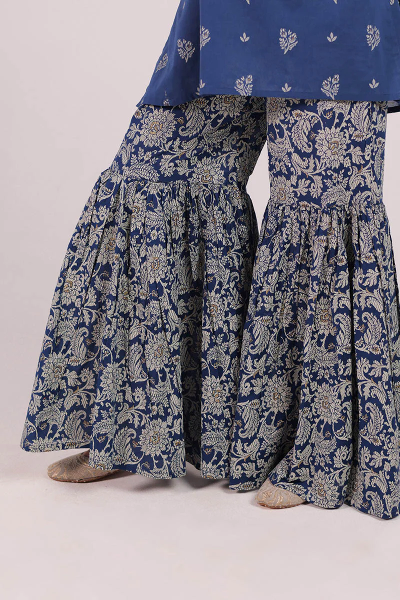 Jacquard Majesty Gharara Suit - Image 16
