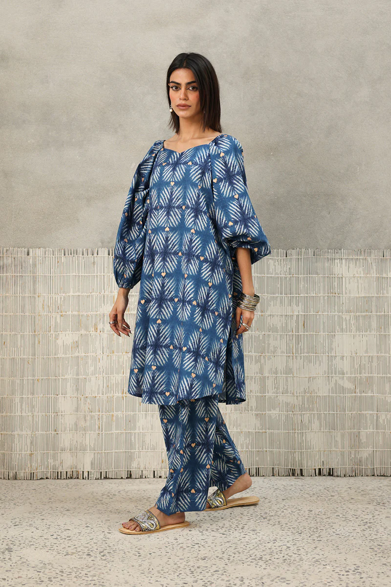 Glided Dye Heart Ensemble - Image 10