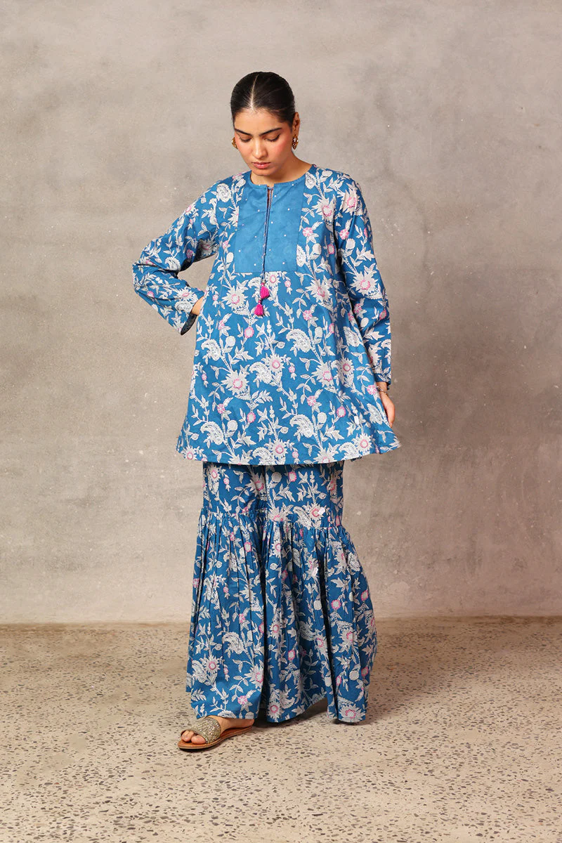 Gilded Florals Riwaayat Set - Image 22