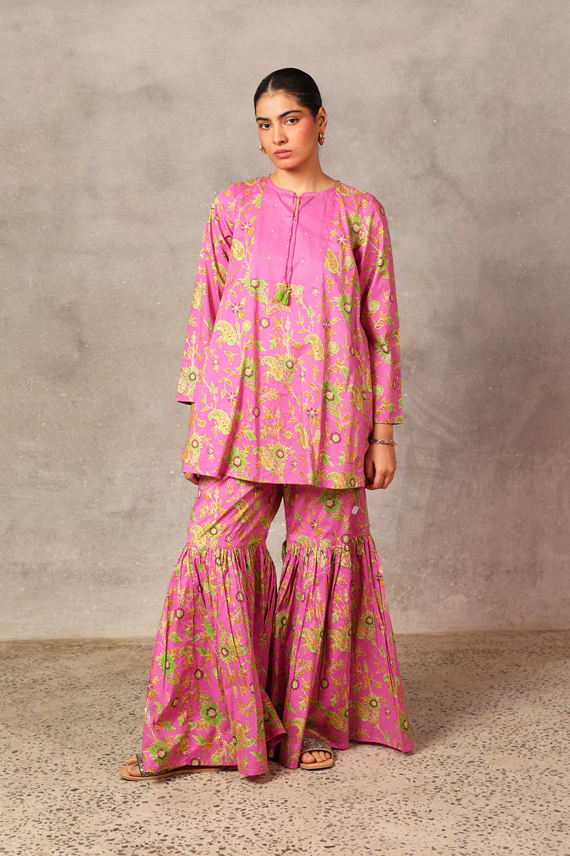 Gilded Florals Riwaayat Set - Image 6