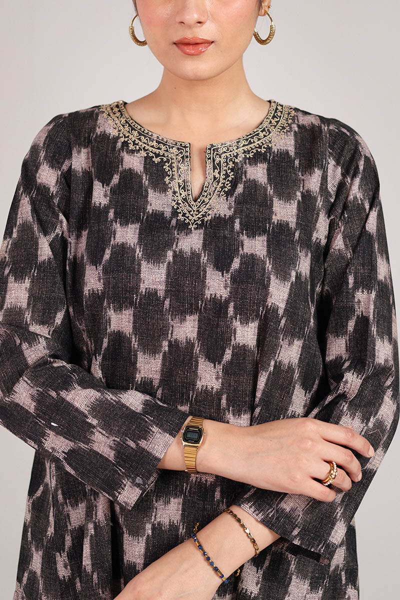 Ikat Gold Fusion Duo - Image 3