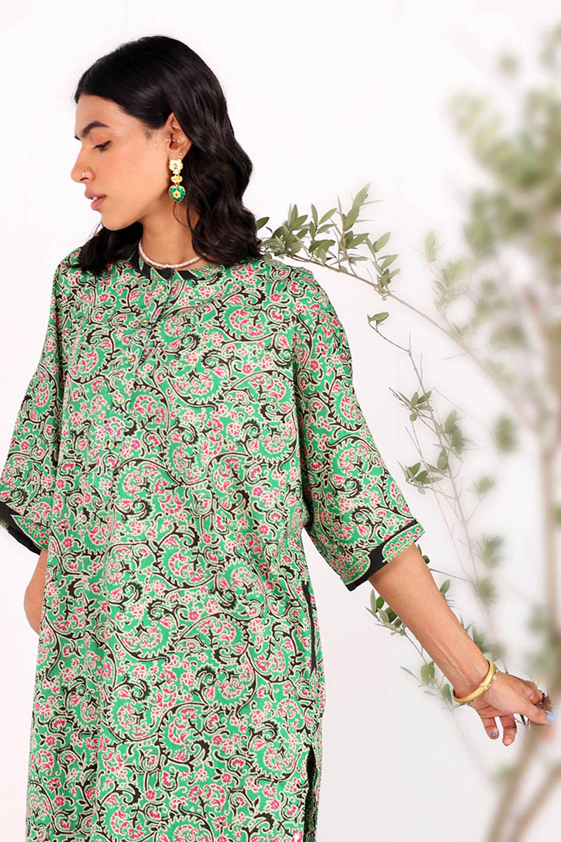 Printed Saru Ensemble