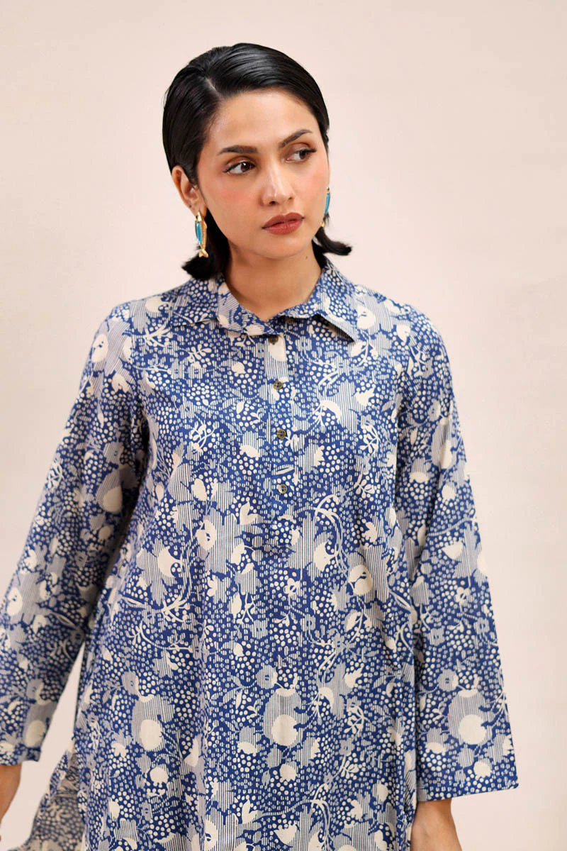 Collared Gul E Aqs Ensemble - Image 10