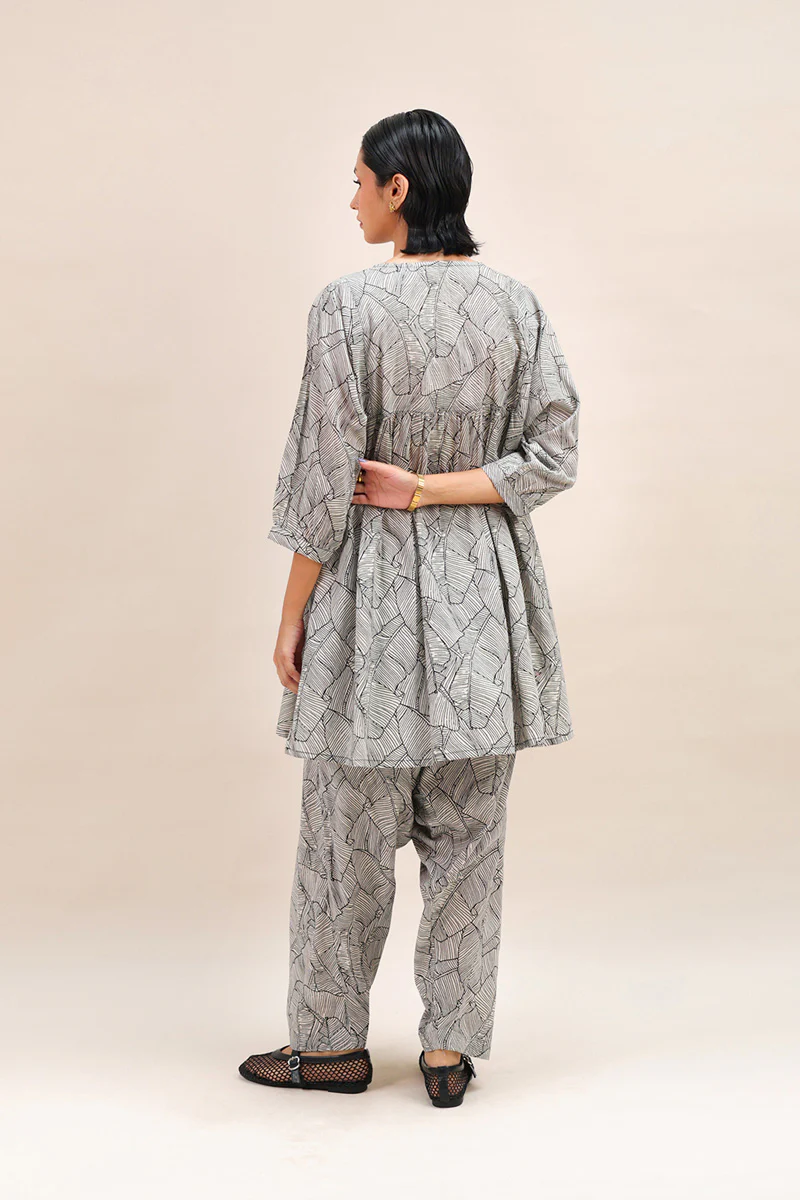 Flared Printed Dual-Set - Image 8