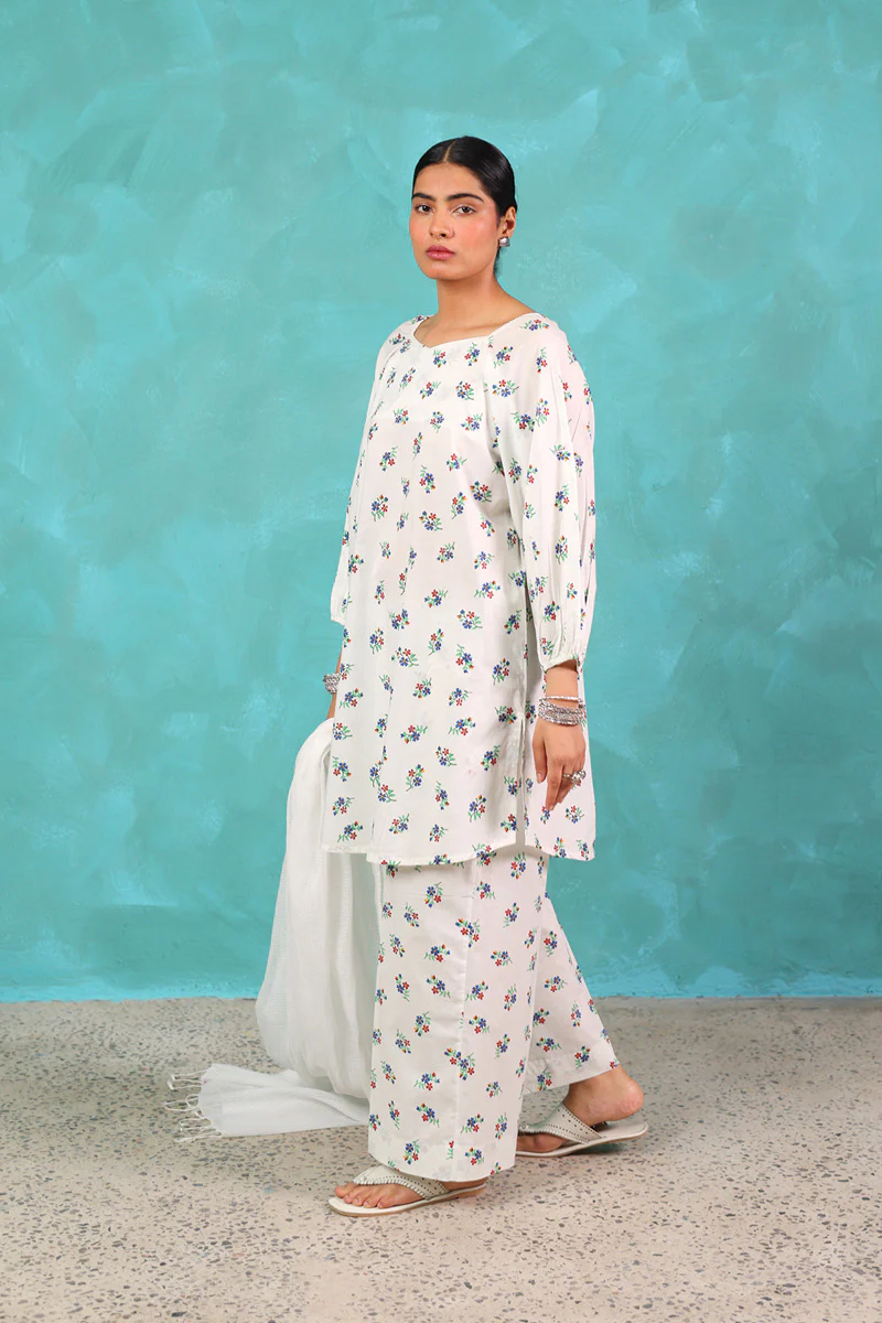 Balochi Booti Spring Veil Ensemble - Image 3