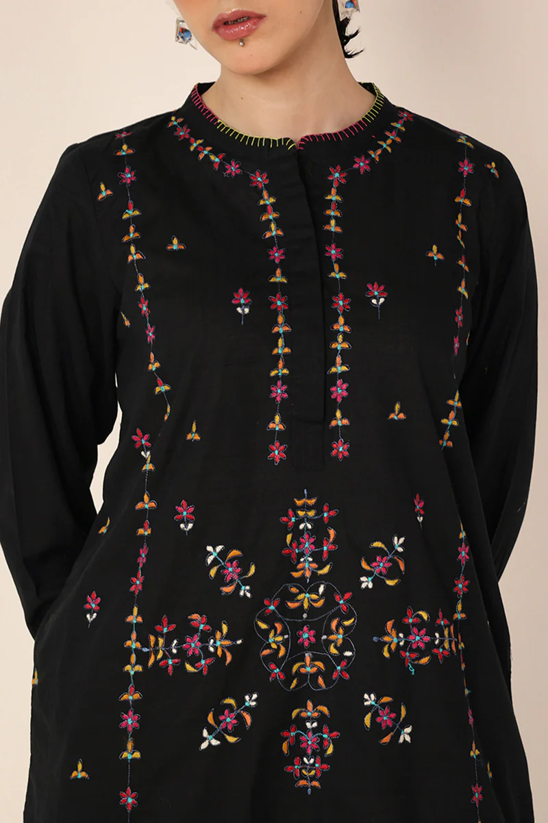 Chamba Rumal Luxe Set - Image 2