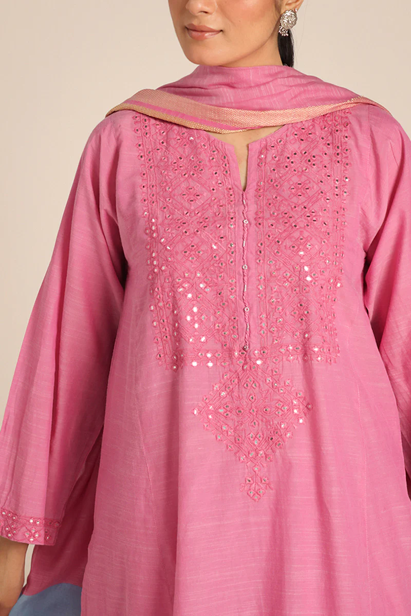 Aina Mahal Suit - Image 4