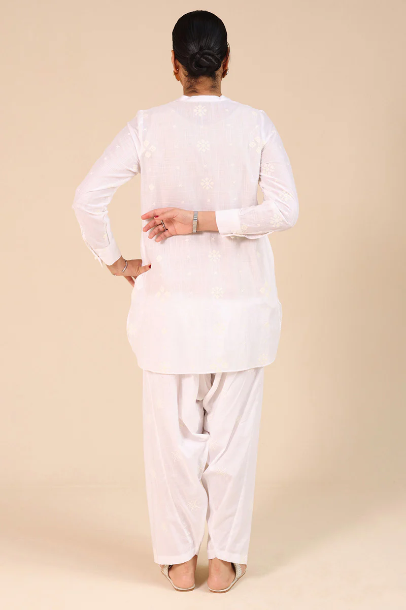 Chakoor Embroidered Set - Image 11
