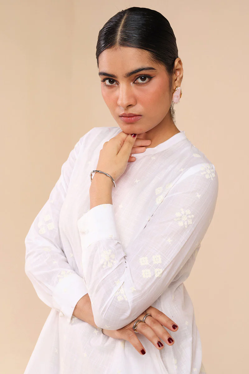 Chakoor Embroidered Set - Image 8