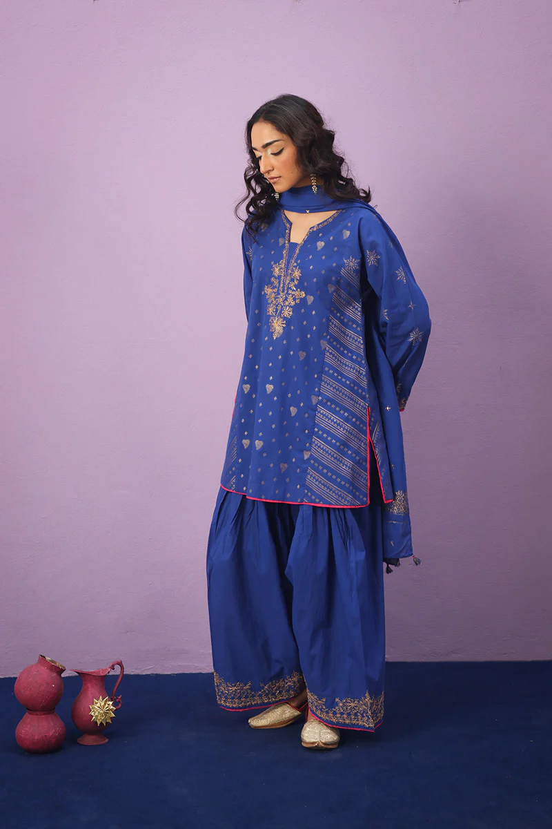 Raat ki Rani Signature Suit - Image 2