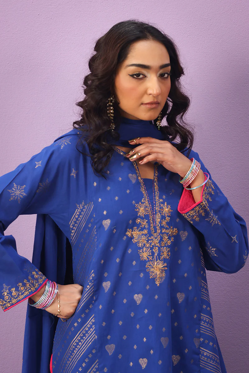 Raat ki Rani Signature Suit - Image 4