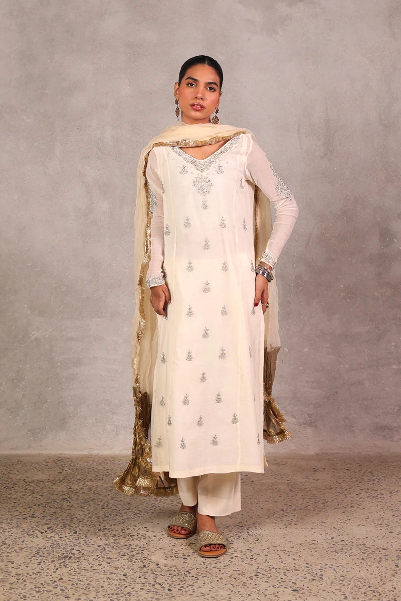 Mahrani Mehr 3 Piece Suit - Image 5