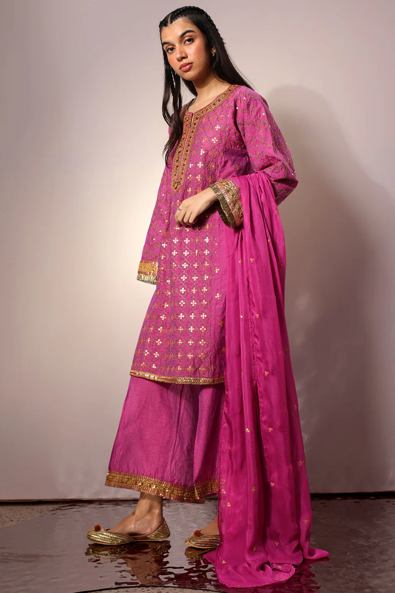 Gilded Embroidered 3-Piece Suit - Image 5