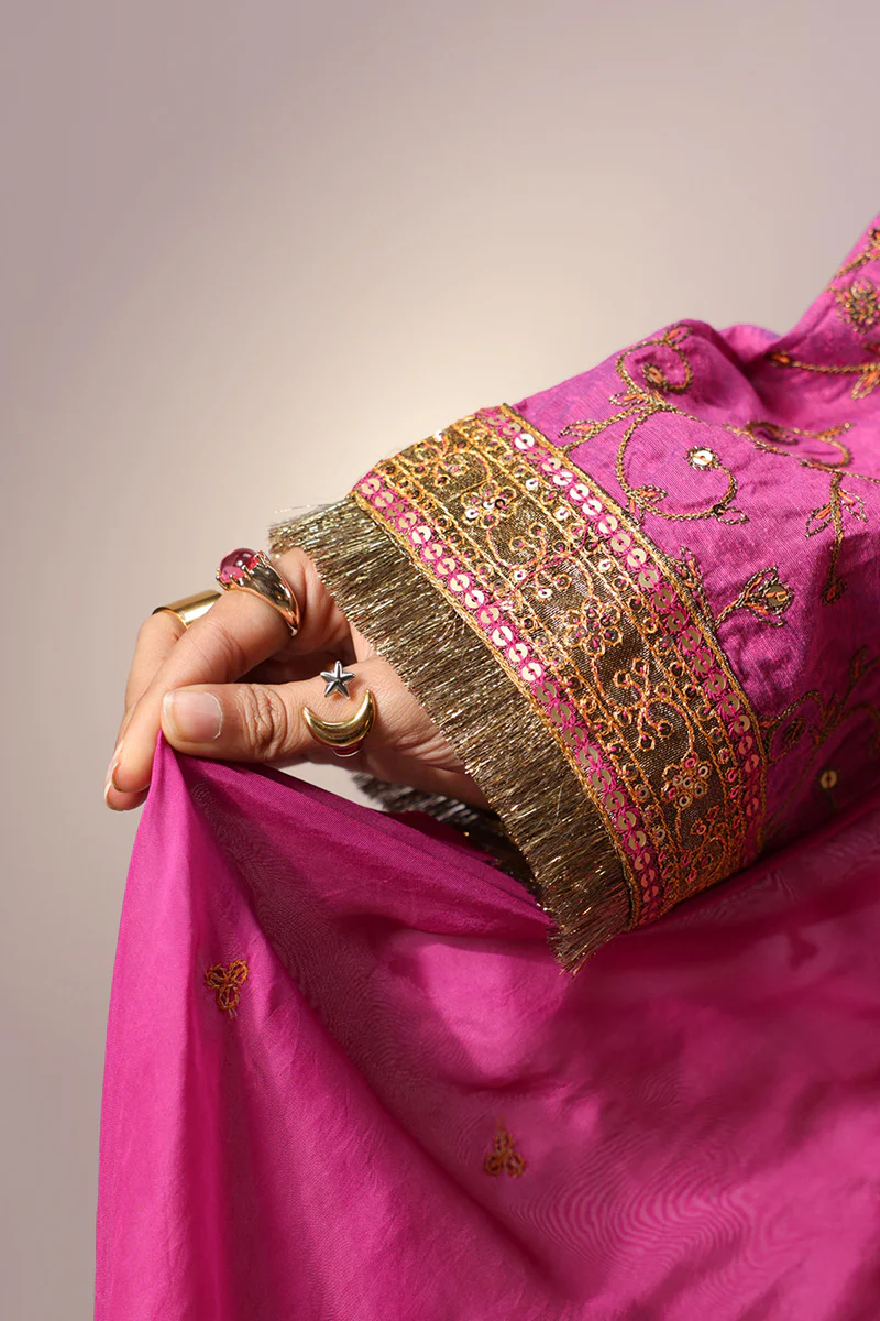 Gilded Embroidered 3-Piece Suit - Image 6