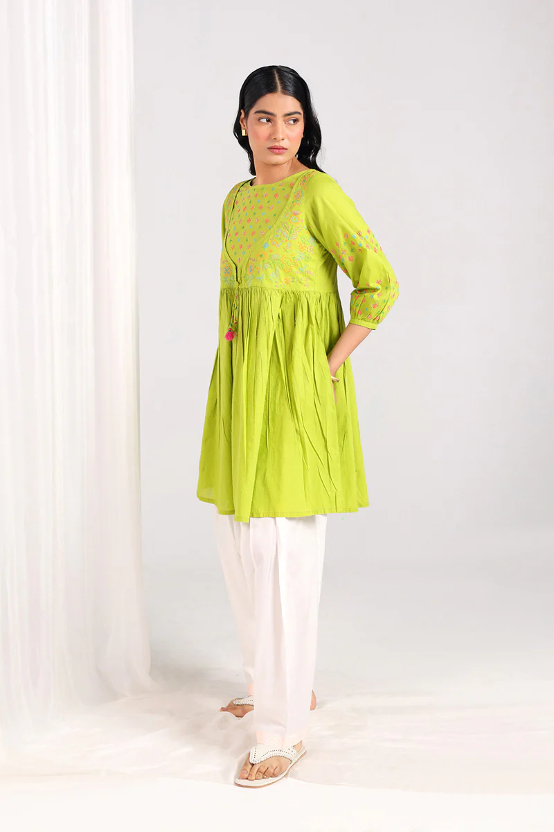 Kasuti Mashup Colour-Cascade Duo - Image 3