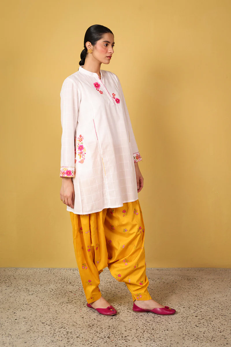 Serenade Blooming Threads Set - Image 4
