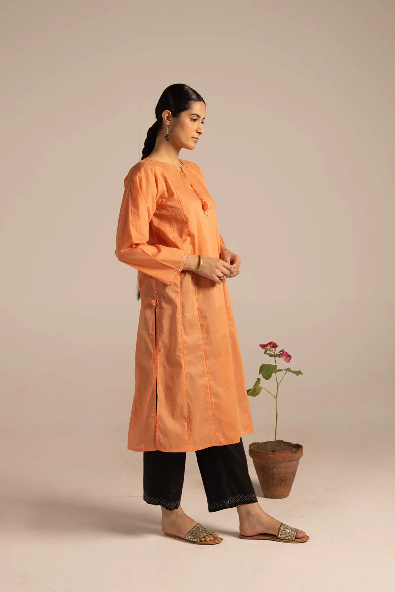 Sea foam Mukesh Gleam kurta - Image 10